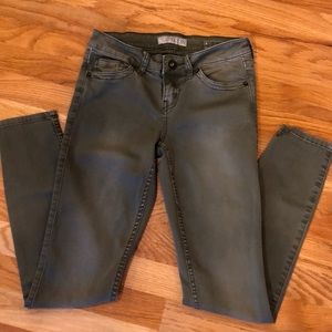 Guess Cindy Fit Skinny Denim -Army Green